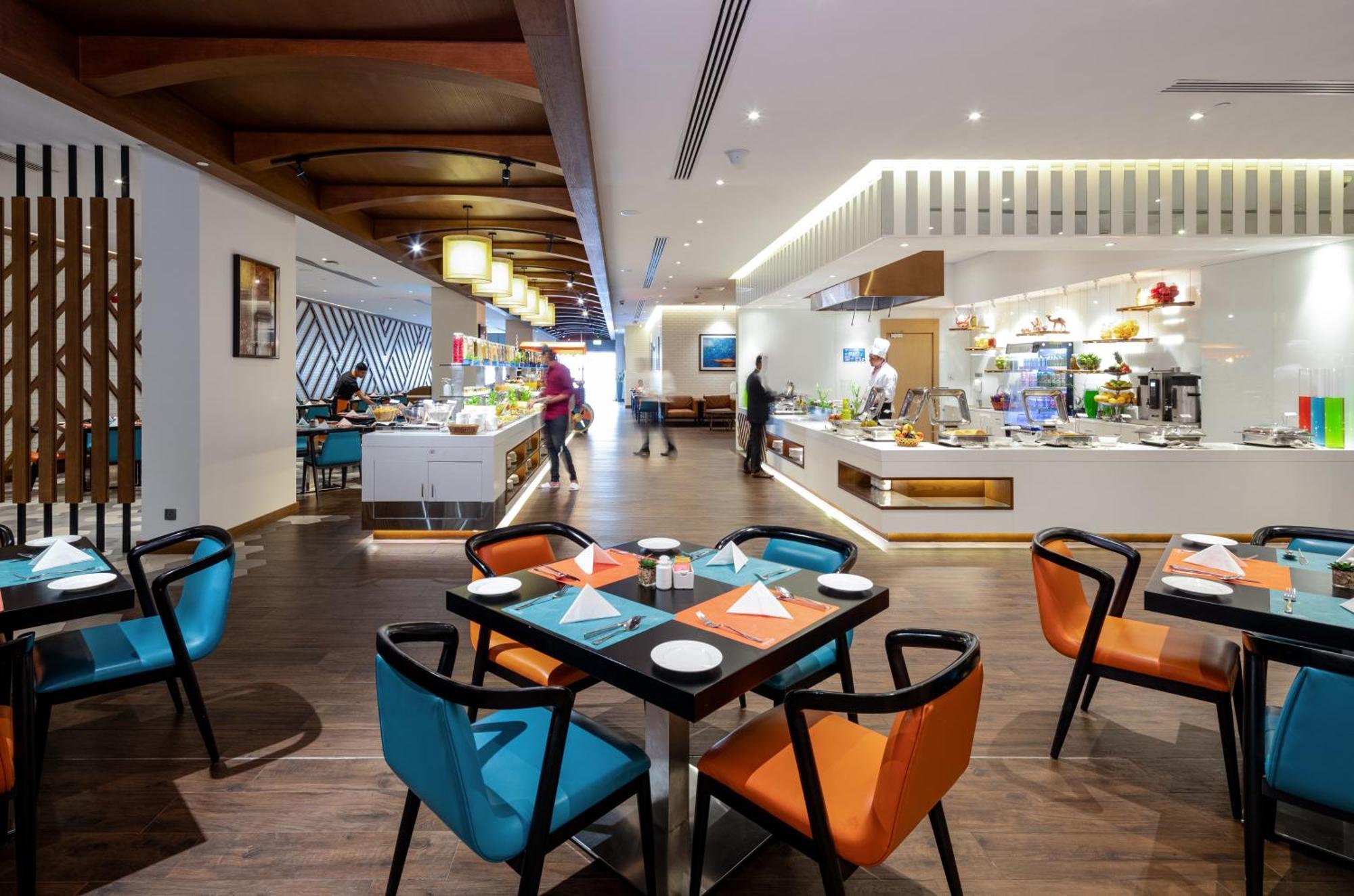 Flora Inn Hotel Dubai Airport Bagian luar foto